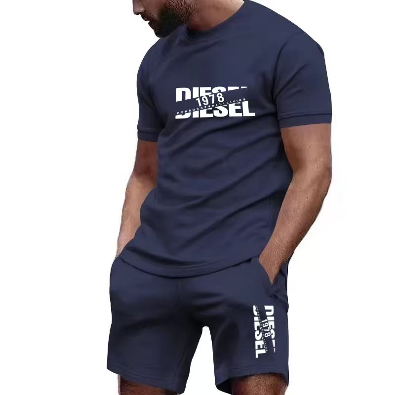 Mens Fashion Ideas - Setelan kaos dan celana pendek pria